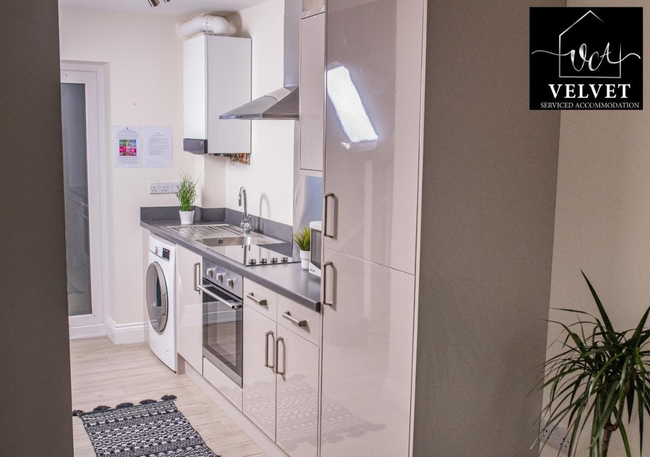 شقة 1 Bed House , Free Wifi,Free Parking,Leasure,Business سوانسي المظهر الخارجي الصورة