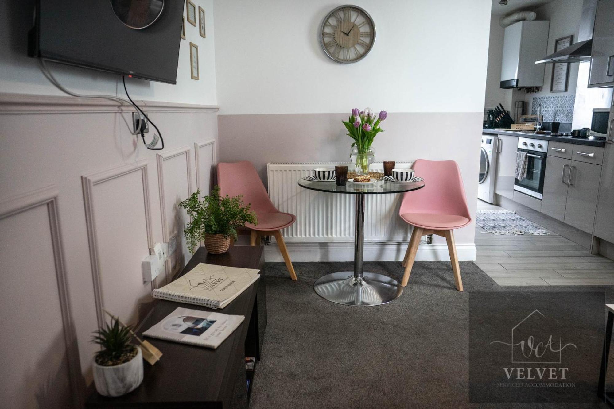 شقة 1 Bed House , Free Wifi,Free Parking,Leasure,Business سوانسي المظهر الخارجي الصورة